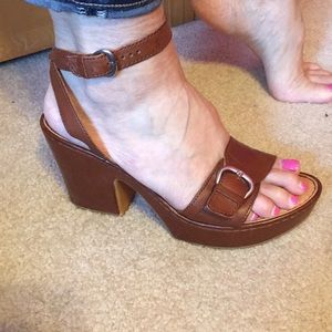 born heel sandals